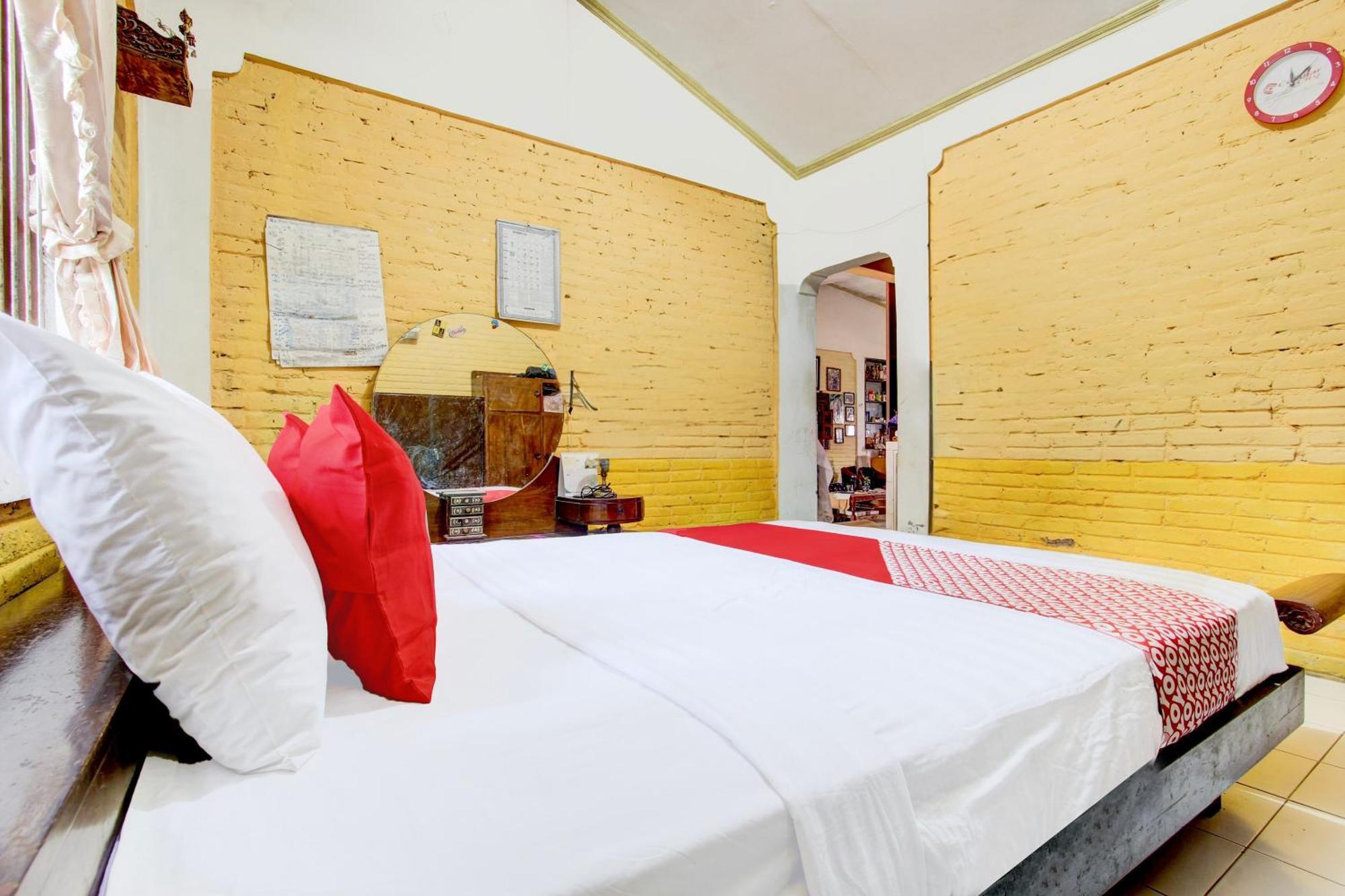 Oyo 94000 Omah Citra Genia Homestay Ngaglik Екстер'єр фото