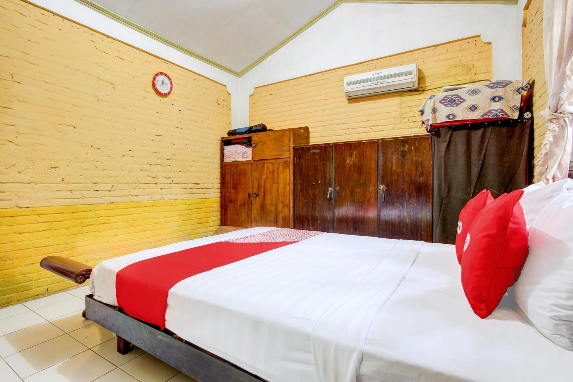 Oyo 94000 Omah Citra Genia Homestay Ngaglik Екстер'єр фото